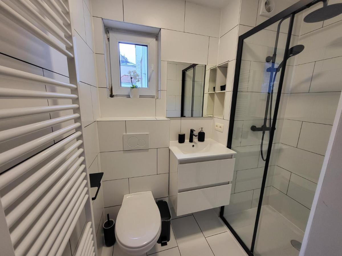 Studio Alicia, Idealement Situe Etterbeek Экстерьер фото